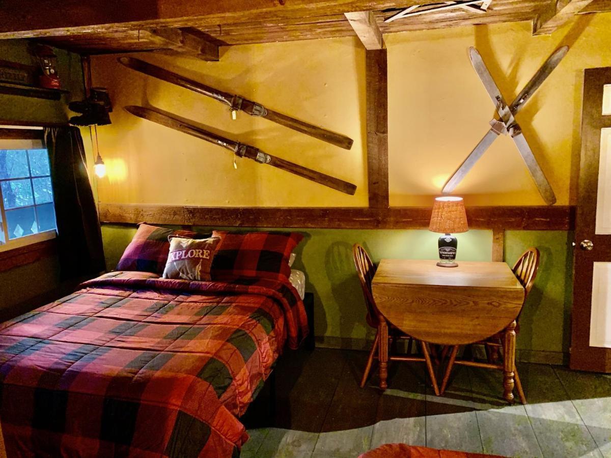 Grunberg Haus Inn & Cabins Waterbury Extérieur photo