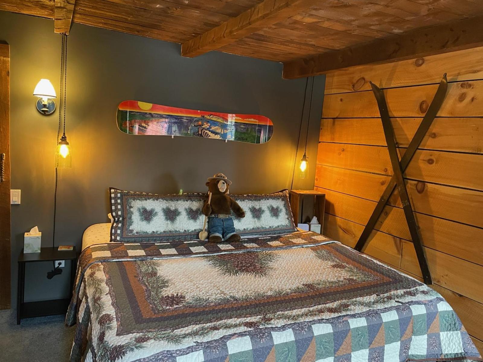 Grunberg Haus Inn & Cabins Waterbury Extérieur photo