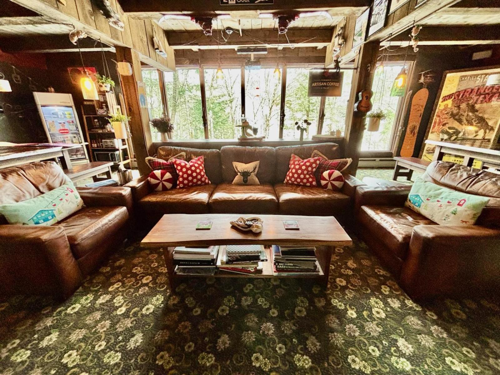 Grunberg Haus Inn & Cabins Waterbury Extérieur photo
